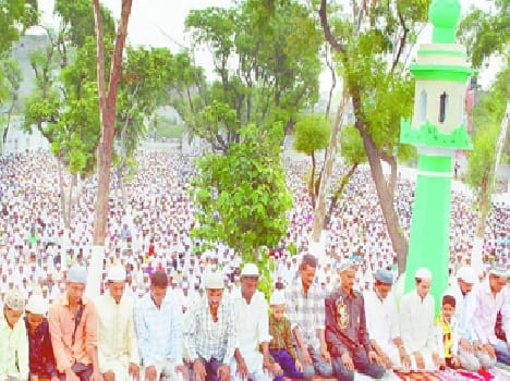 Eid greetings on Hugged