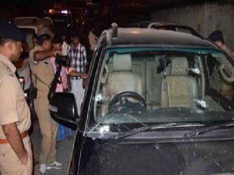 Sheriff 's cousin and driver were riddled with bul