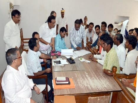 Zilla Panchayat members in 19 seats sold 308 papers
