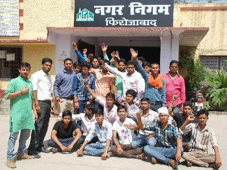 During prayers on sculptures cover students indignation