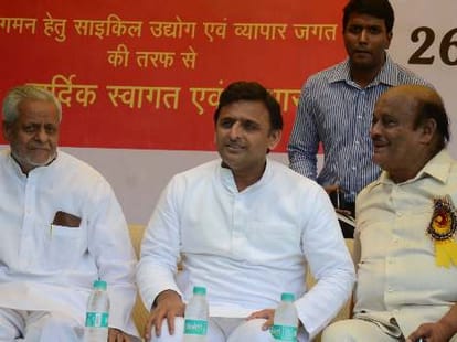 cm akhilesh yadav in tension over dadri violence
