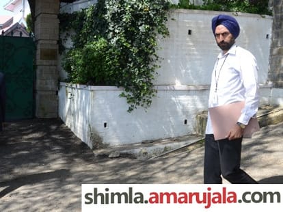 CBI raids CM Virbhadra Singh's home in shimla.
