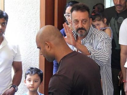 sanjay dutt free from jail