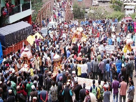 Kullavi nati at Brelaga Mela