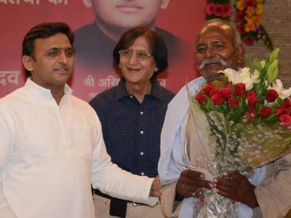 CM Akhilesh Yadav to work for poor people.