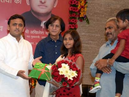 CM Akhilesh Yadav to work for poor people.