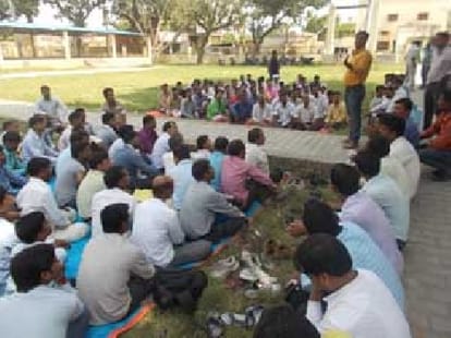 No salary for shikshamitra.
