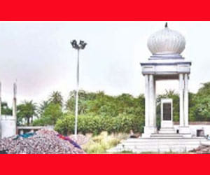 azam khan scolded contractor in ghaziabad
