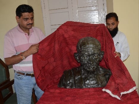 gandhi statue is prison in archaeological Museum for 21 months 