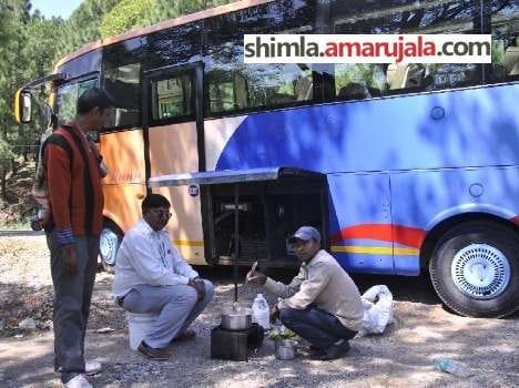 IND vs SA: indian players bus driver stopped bus and start cooking in jungle.