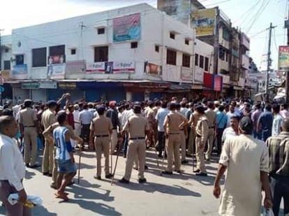 fight between two communities people in kotdwar.