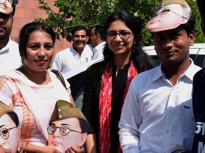 major exposure by swati jaihind about delhi woman commision