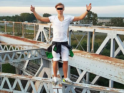 Schoolboy dies after trying to take 'extreme selfie' on ninth-floor rooftop