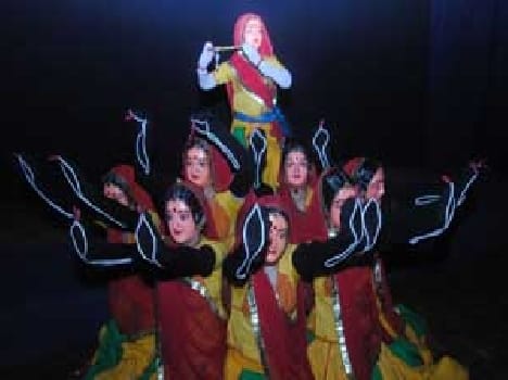 Presented Shivmangal moving dance, echo of clapping