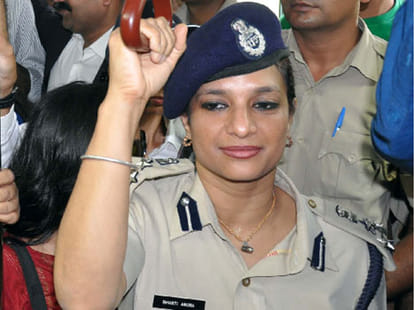 Battle of ips officers of haryana arrived at Delhi