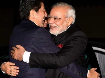 are you also convincing on style of pm modi hug?