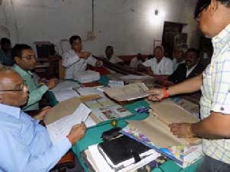 130 nomination forms were valid and 17 invalid