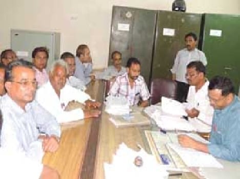 The first day of the three ward candidates were examined prescription