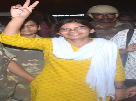 Allahabad University Student President made ??history by becoming Richa