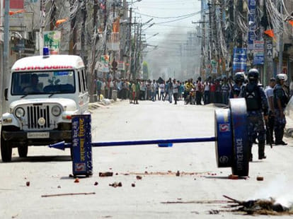 tension between nepal and india, get benefit to china 