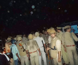 people beaten police just because of a rumor