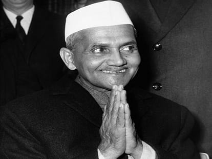 special story on lal bahadur shashtri.