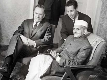 son of shastriji wanted investigation about death of his father