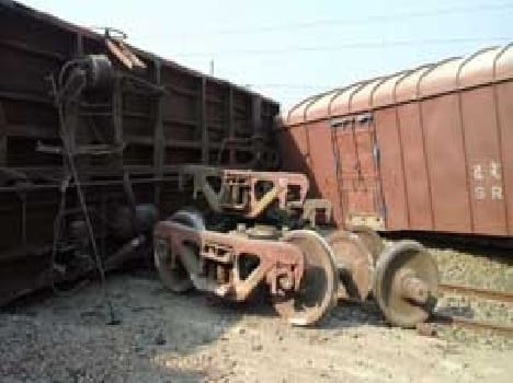 Five wagons of goods train derail