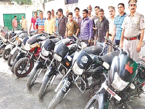 auto lifler gagng arrested in rampur