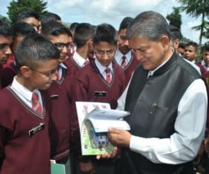 uttarakhand government praised former army man.