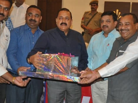 pmo minister jitendra singh flays farooq for his statement over PoK