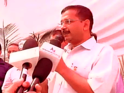 kejriwal reaches dadri could not meet ikhlakh family