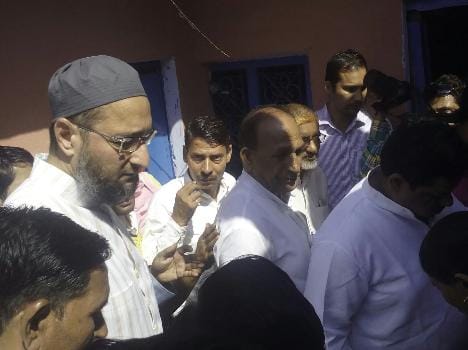 Owaisi reaches dadri meets ikhlakh's family member