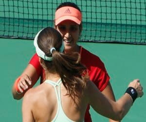 Sania mirza, Martina start off 2016 with Brisbane title