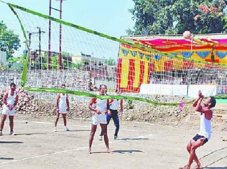 Sports competitions were held on Gandhi Jayanti