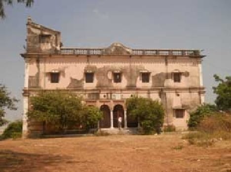 Mystirious ashram of neem karauli baba