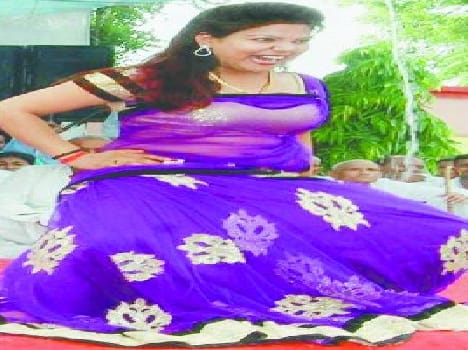 ragini dance in baghpat election
