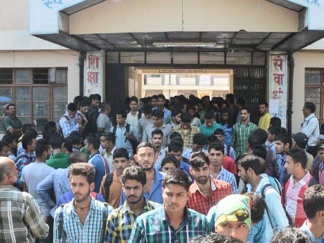 one lakh candidate applied for 154 post of kcc bank recruitment.