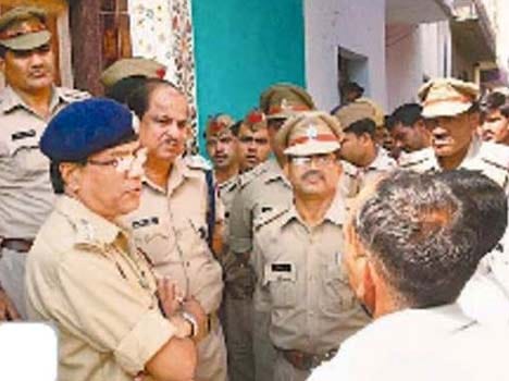 firing in badaun before panchayat election