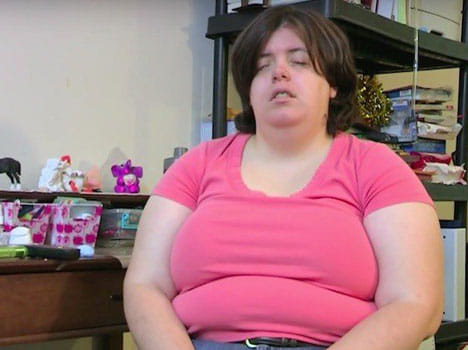 woman poured drain cleaner in her eyes to achieve dream of being blind