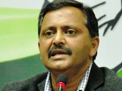 BJP in Himachal  demands CM Virbhadra Singh resignation over corruption charge.