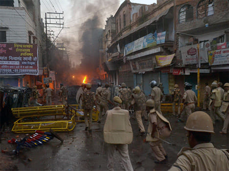 all school and college close today in varanasi