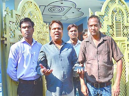 vigilance team raid on engineer home in uttar pradesh