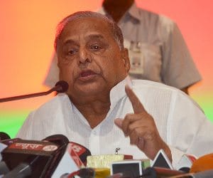 mulayam singh break his silence on dadri issue