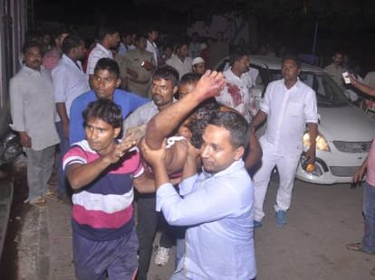 5 people of a family cut in sultanpur