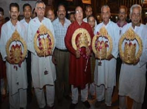 Dussehra festivities began with worship crown