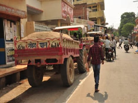 Brick-sand tractor Enchroachment
