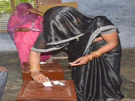 voting for panchayat poll in mathura