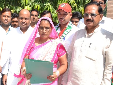 142 candidates for nine wards of the District Panchayat