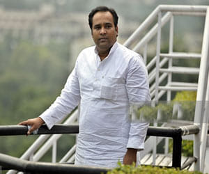 kejriwal takes suo moto action and remove minister asim ahmed khan from his post